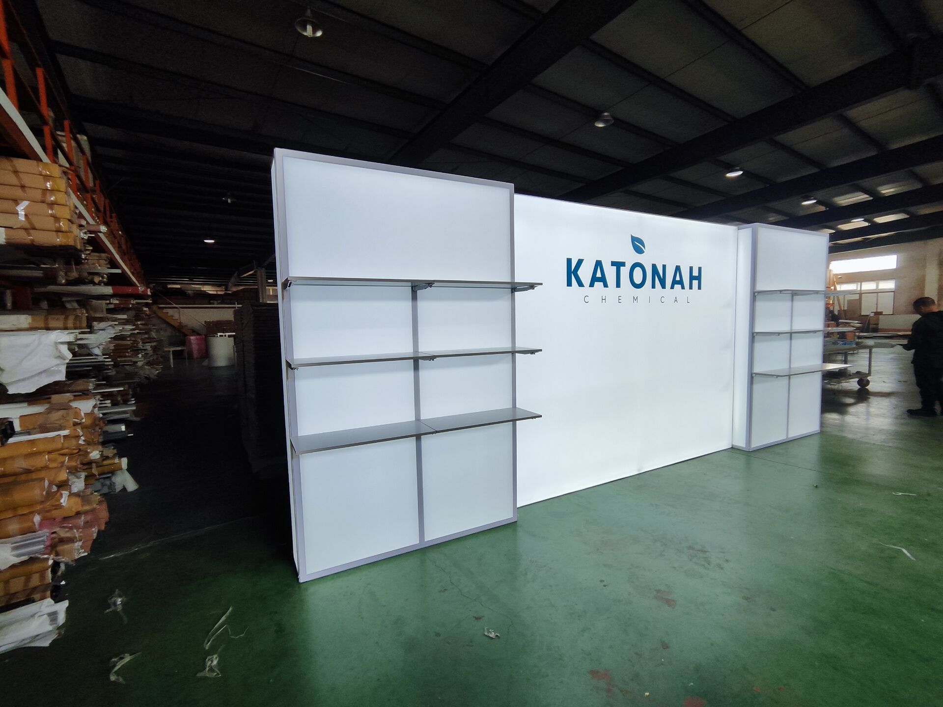 Create All Sizes Trade Show Booth Designs Seamless Trade Show Exhibition Wall with Shelves on ISNA/ESNA Expo