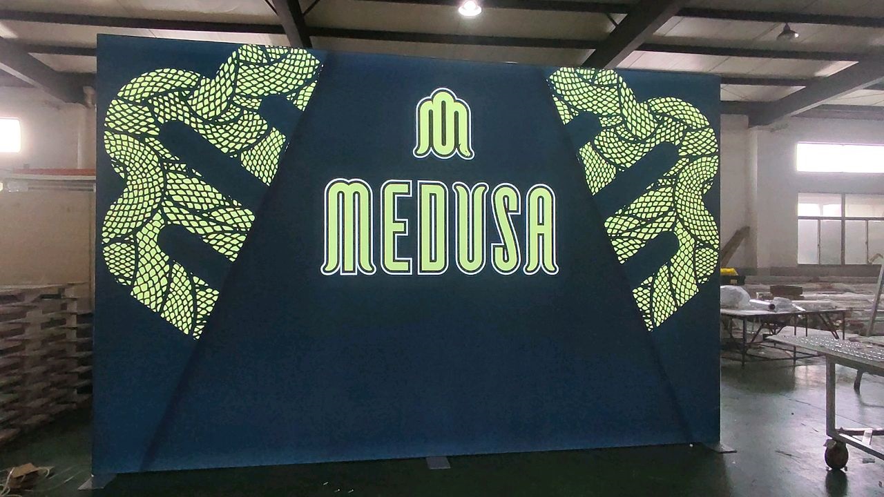 Medusa 6x6m Custom Acrylic Backlit Trade Show Stand